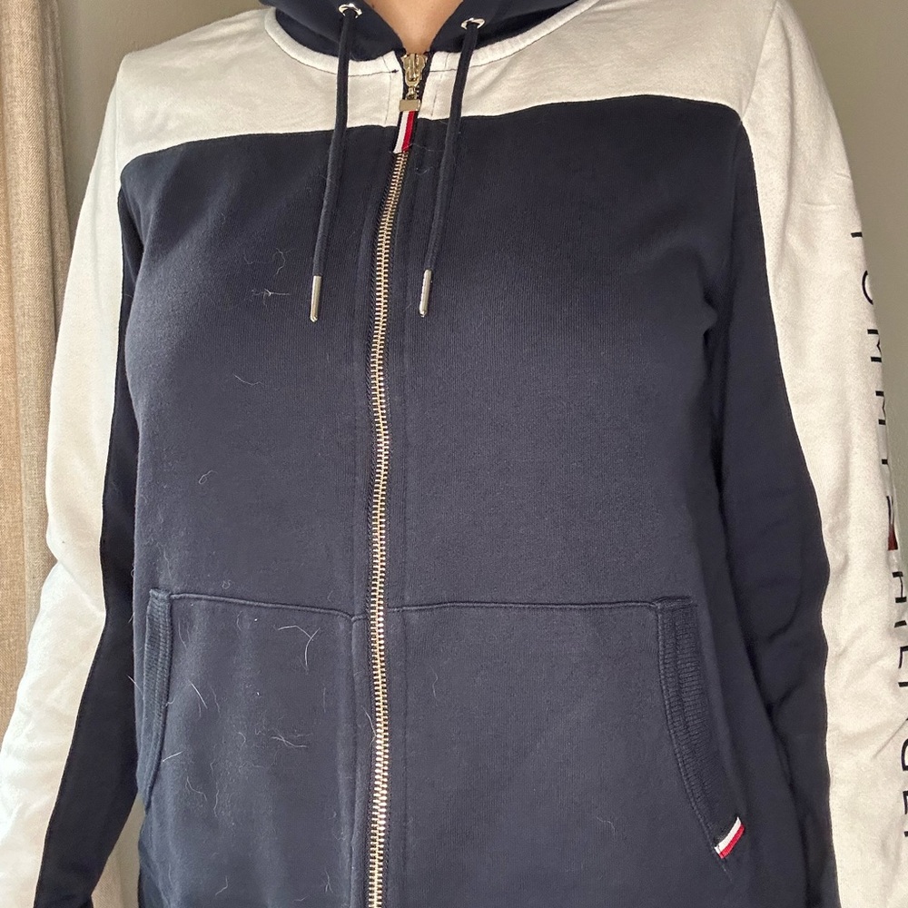 Tommy Hilfiger Navy and White Knit Top